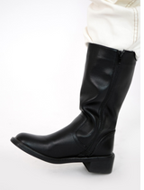 Private boots