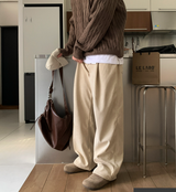  Yogis Heavy Overfit Kissing Round Knit