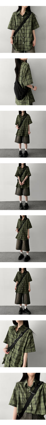 Handy Oversized Fit Checkered Short-Sleeved Shirt