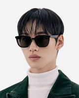 RESMO · BLACK  SUNGLASSES
