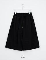 [unisex]マド カット ピンタック ワイド バンディング バーミューダ パンツ