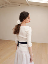 Cosymosy White Camellia Scrunchie