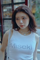 BENNY × Miseki SEOUL Shibuyaグラフィックスリーブレス_ホワイト