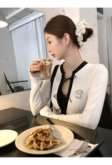ブロックレースストラップロングスリーブTシャツ