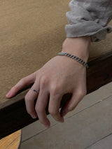 Wave thin ring