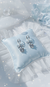 [IU Piercing] Dainty Heart Crystal and Ribbon Huggies Piercing - Silver Color