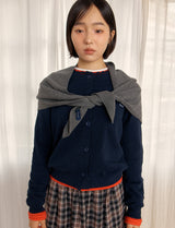 KNIT TRIANGLE SCARF (CHARCOAL)