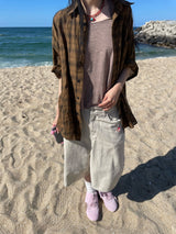 checkered short-sleeved shirt