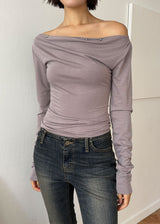 TRIPPLE PEARCING OFF TEE