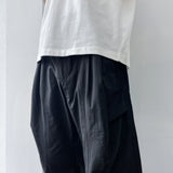 カーブド ストラクチャー ワイドパンツ