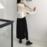 エルピウェーブパンチングシースルーリップネックニット