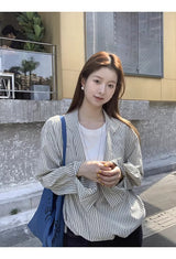 Stripe collared shirt layered T-shirt