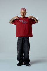 EEERRR Distorted ロゴオーバークロップフィットTシャツ (ワイン)