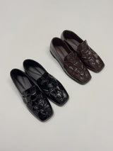 Shirring Enamel Square Toe Loafers