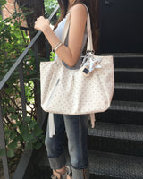Lace sleeveless