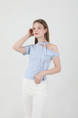 オフショルダーツイスト半袖Tシャツ Sky Blue