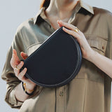 HALF MOON_olive