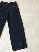 Curve stitch selvedge denim