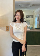 ソエルホルターネックレイヤードキャップスリーブTシャツ
