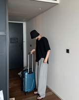 Minimal short brim bucket hat