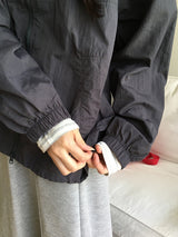 [unisex] ヒダニツーベイストリングウインドブレーカージャンパー