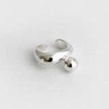 [MADE]  Silver ball earcuff