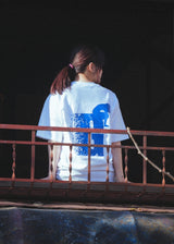 バックプリントロゴTシャツ