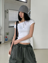 リブ編みアンバランスボタンショルダーTシャツ