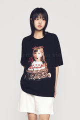 24FW CHOCOLATE CAKE GIRL LETTERING BABY FACE SHORT SLEEVE T-SHIRT BLACK