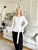 1451. Rabbit off-sholder strap T