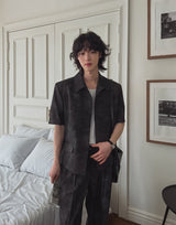 Merid minimal half blazer