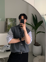  Marel Caraneck Button Knitted Vest