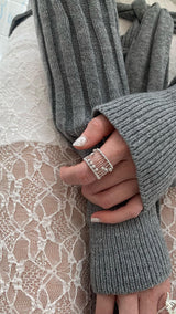 Metal punching line silver ring