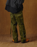 Straight strap pocket pants