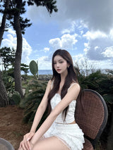 1519. White frill 2pc