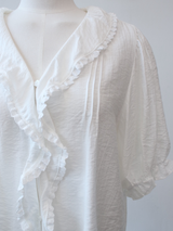 lace frill blous