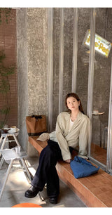 Stripe collared shirt layered T-shirt