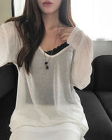 urbane 20% deep v loose fit top