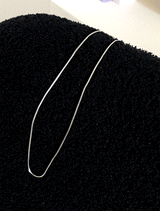 Daily snake necklace