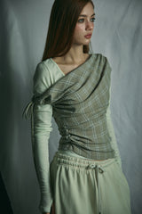 OFF STRING TOP