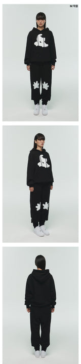SKATEBOARDING CAT HOODIE - BLACK