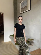 カラーバックストラップラウンドショートスリーブTシャツ