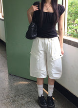 Bogi Shirring Flower Embroidery Slim Short Sleeve T-shirt