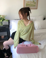 モエンサマーリネンVネックニット