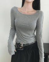 メローデザインロングスリーブカットソー (or Long-Sleeve Top)