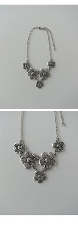 FLOWER LINK NECKLACE