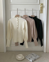 Levin Puff Pearl Button Frill Lace Turtleneck Knit