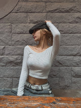 アンジーベーシックオフショルダー長袖Tシャツ