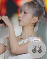[VIVIZ ウナ Piercing] プレッツェル ハギーズ ピアス - Silver Color