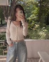 Bongbong V-neck cardigan
